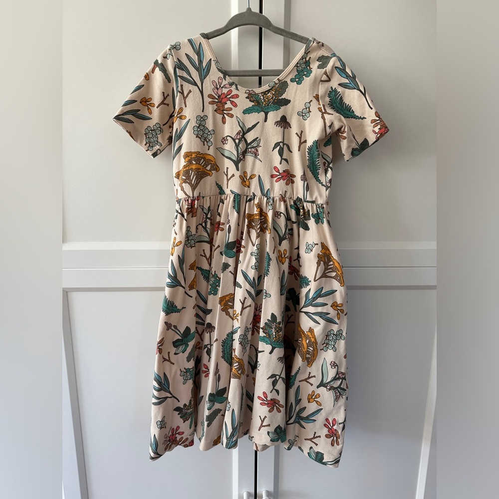 Alice Ames girls short sleeved ballet dress in herbal study - floral print